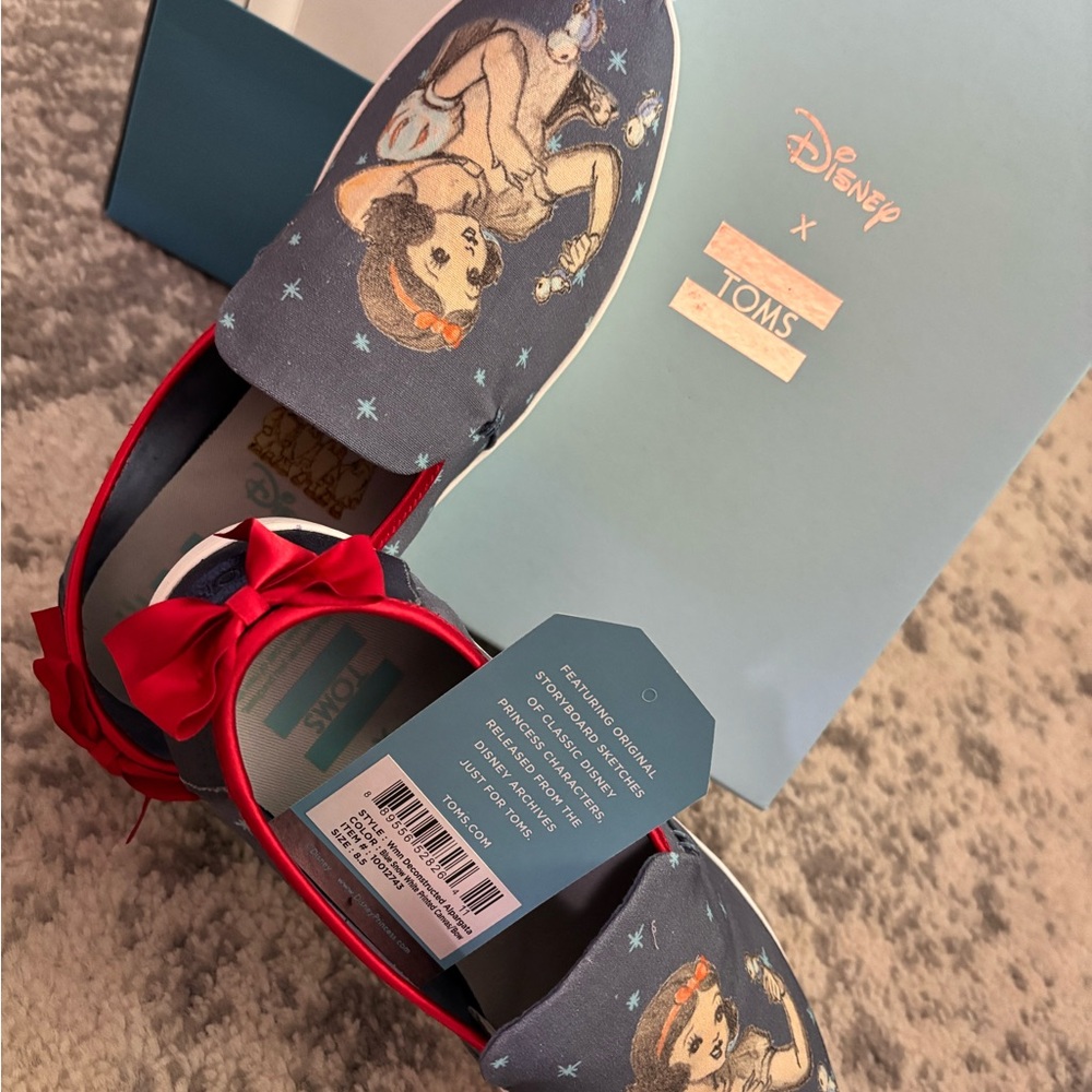 Disney x TOMS Snow White Women’s Deconstructed Alpargatas